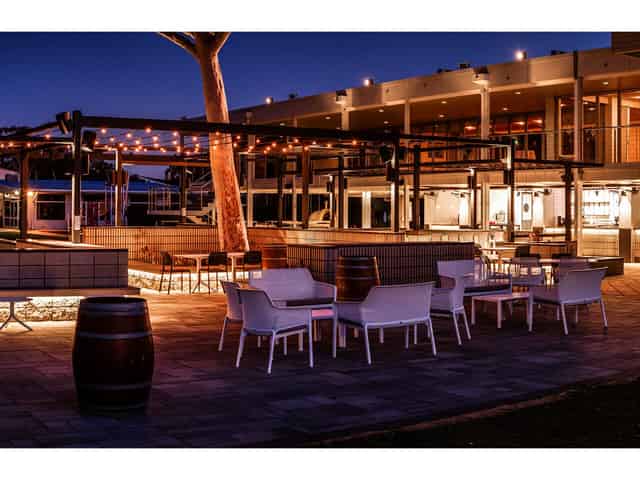 America's Cup Cocktail Lounge