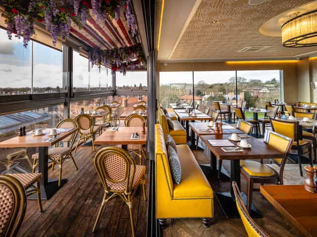 SIX Brasserie