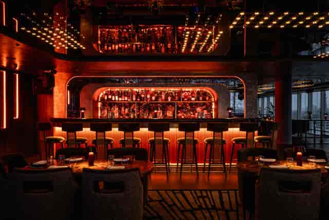 CÉ LA VI London full venue hire: dramatic bar, cocktail reception, product launch