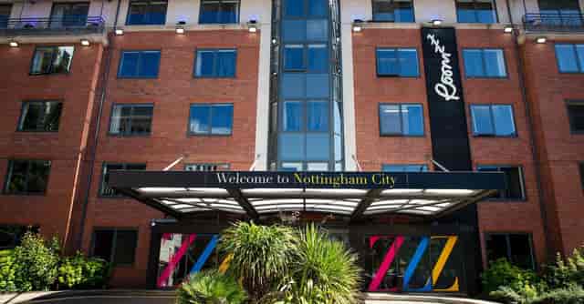 Roomzzz Aparthotel Nottingham City - image 2