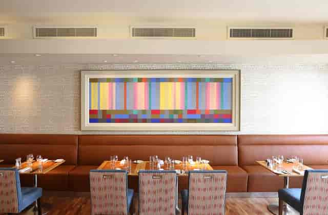 Modern dining area at Hart's Kitchen, perfect for corporate meetings and events.