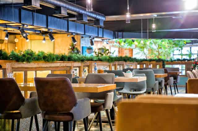 Main Restaurant & Bar