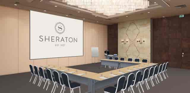 U-shape conference room at Sheraton Lisboa, ideal for business meetings and corporate events.