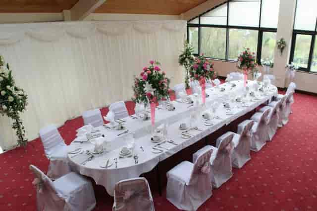 Blundells Hill Golf Club banquet, oval table, wedding, gala