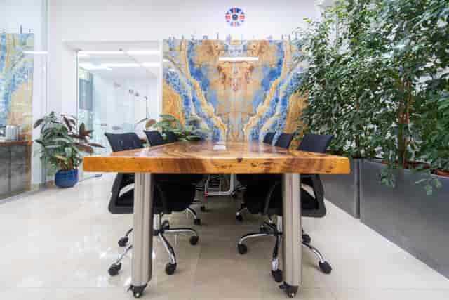 Camden Gateway boardroom, wood table, onyx wall, executive meetings, workshops