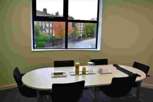 Round-Table Space