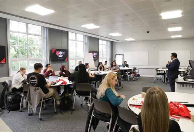 Classrooms / Training Rooms