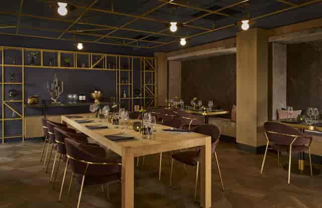 Utrecht Park Plaza event space: intimate dining, networking reception