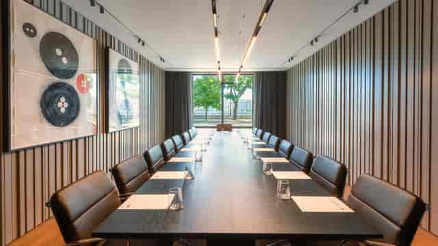 Berlin boardroom meeting venue