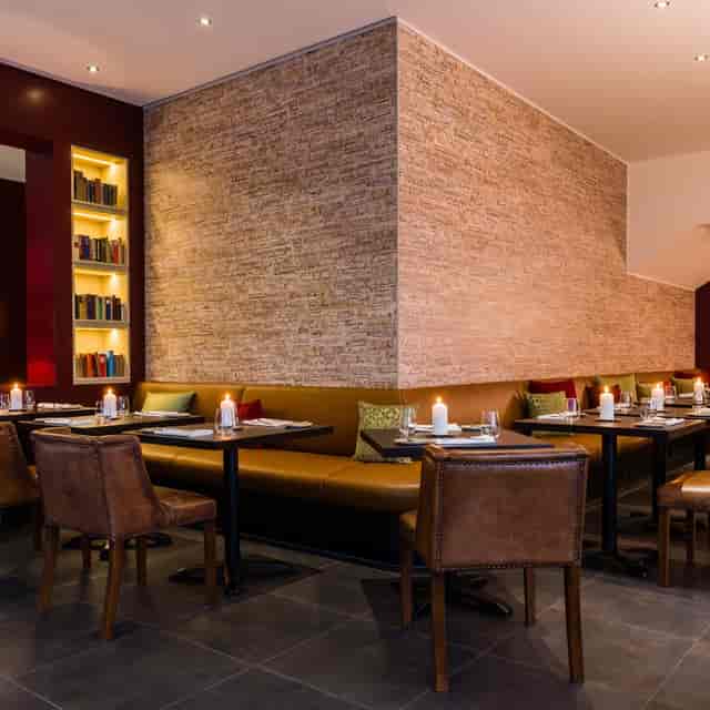 Römer Trier upscale event venue brick wall
