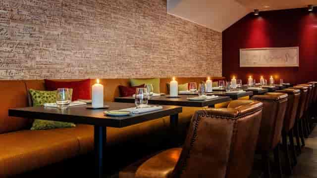 Römer Park Plaza Trier: Elegant dinner event, upscale corporate gathering.
