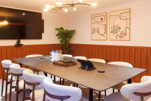 London Bridge event space boardroom modern tech meeting