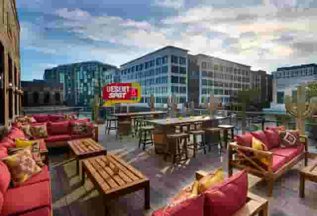 Rooftop Deck (Retractable Roof)