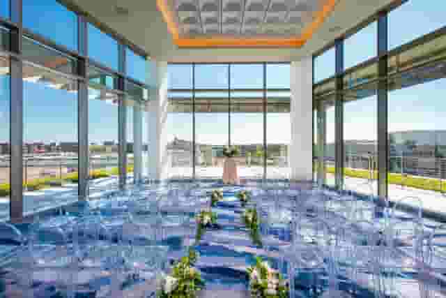 Rooftop Deck (Retractable Roof)