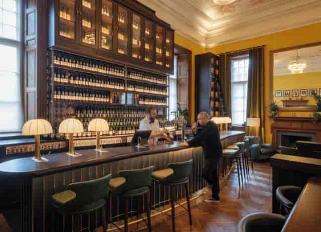 Pip Hills Room at SMWS: Upscale executive networking and cocktail event space.