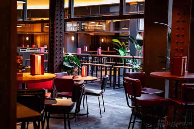 Industrial-chic Metropolitan Bar at BOXHALL City for networking and corporate events.