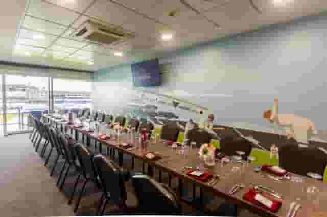 Single Executive Box