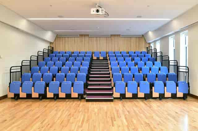Homerton College - image 3