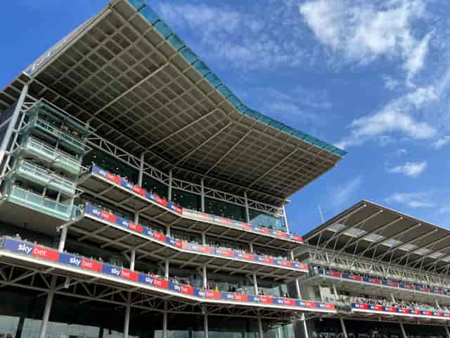 York Racecourse - image 3