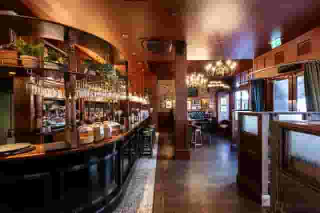 Restaurant/Dining Room