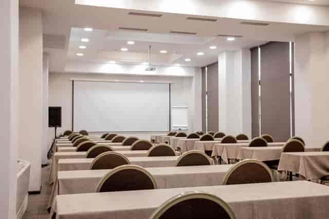 Park Hotel Almaty - image 3