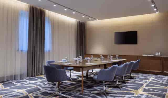 Mercure Almaty City Center - image 3
