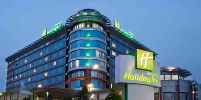 Holiday Inn Almaty - image 2