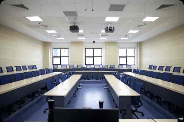 Blue Hall training room, U-shaped seating for corporate workshops and seminars.