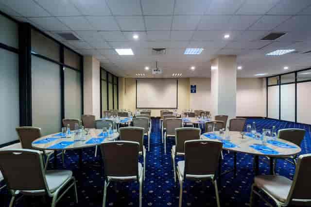 PrideInn Azure Hotel - image 2