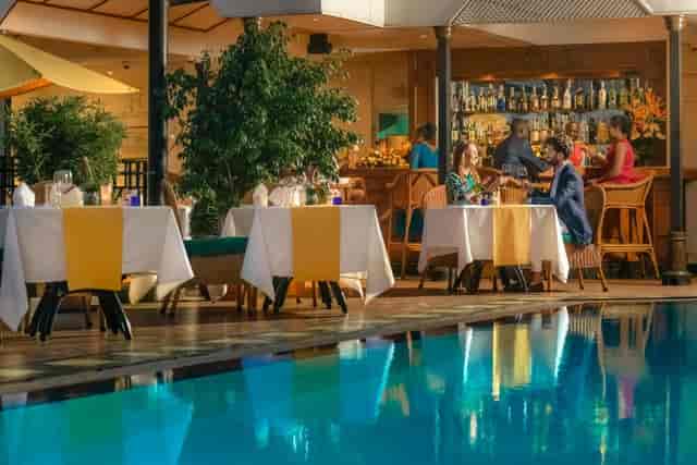 Hemingway’s pool bar at Sarova Stanley: upscale venue for corporate receptions and networking.