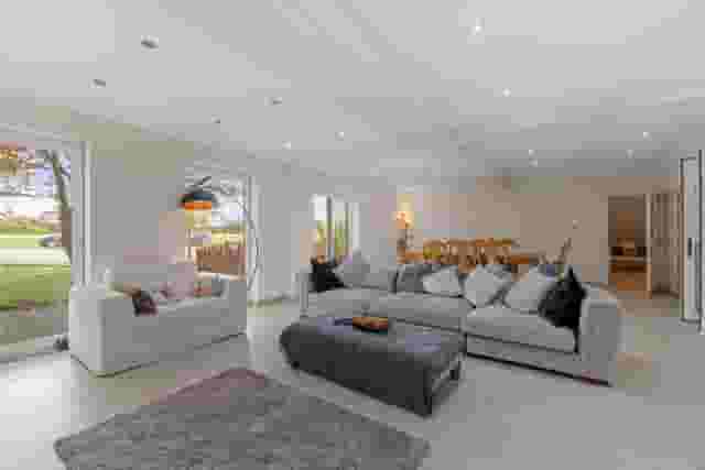Lounge / Open-Plan Living and Dining Area