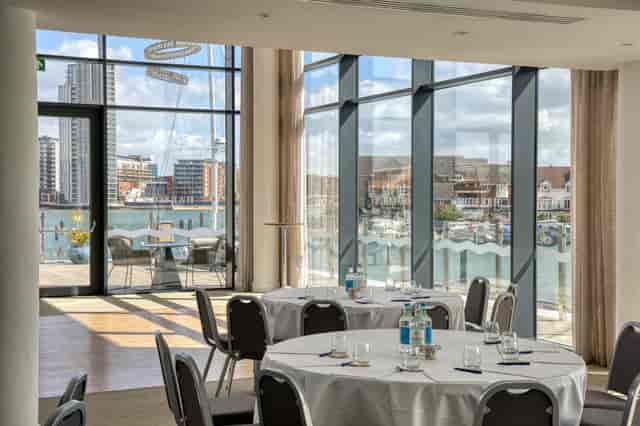 Novotel Southampton - image 2