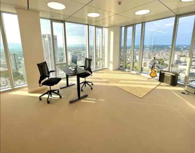 k1 BusinessClub - image 2