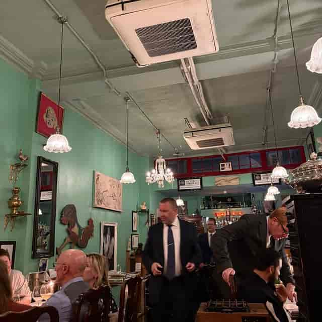 Otto's French Restaurant - image 3