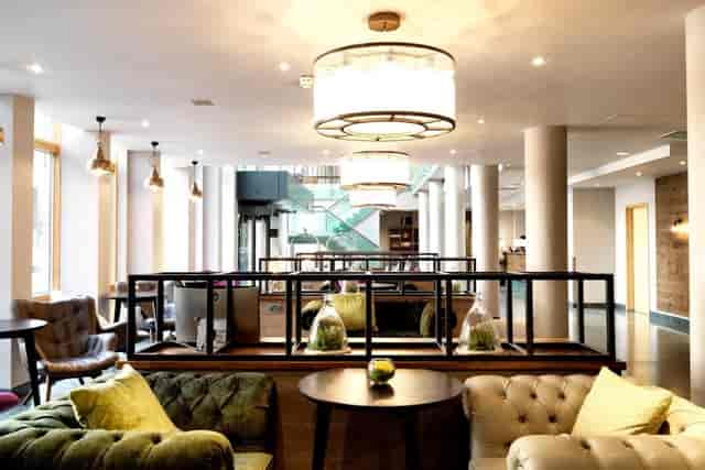 Hilton Garden Inn - image 2