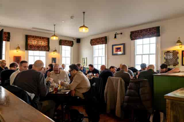 The King's Head, Earl's Court - image 2
