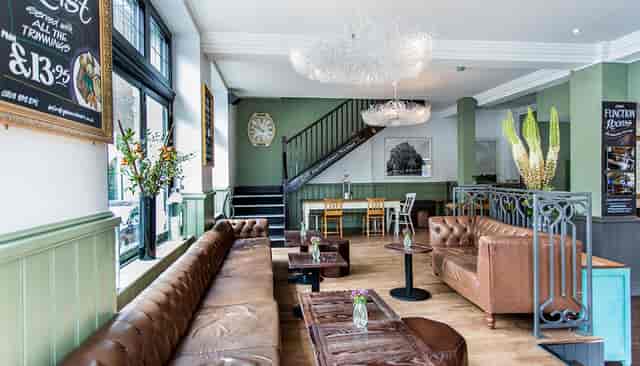 Greenwich Tavern - image 3
