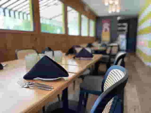 KKS Cafe Bar Grill