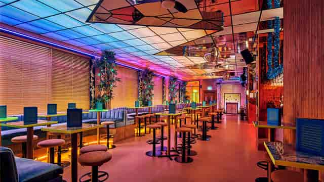 Sip City Lounge - image 2