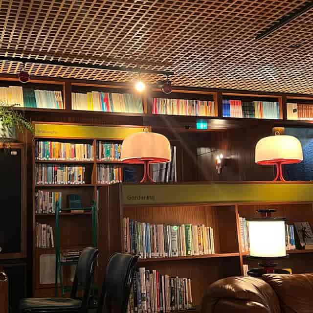 Drawing Room - image 2