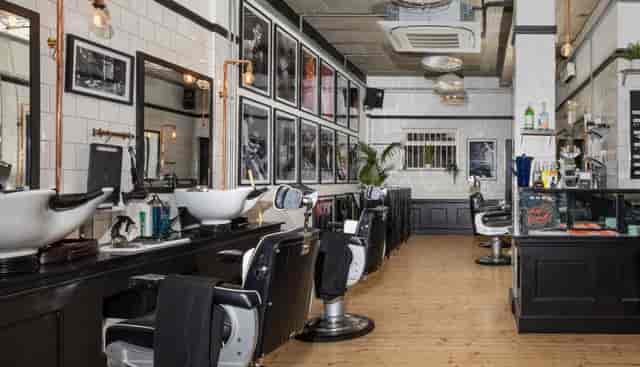 Huckle Barbershop - Lambs Conduit St - image 2