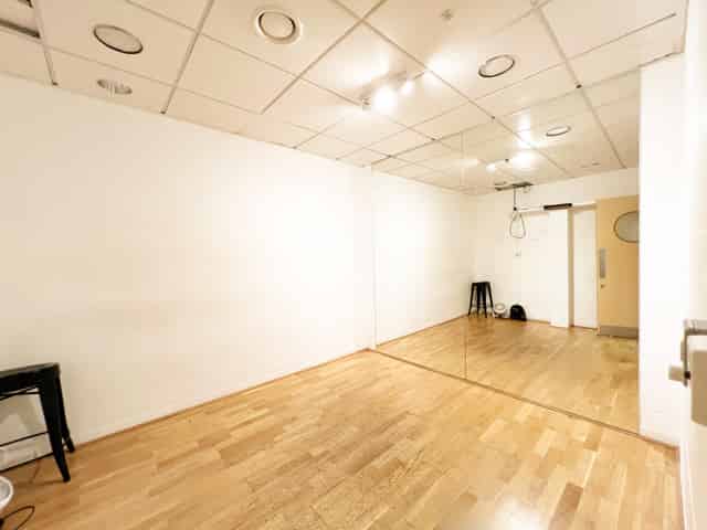 Studio 6