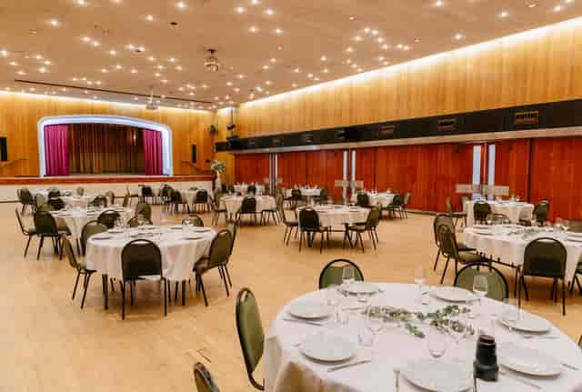Wandsworth Civic Suite - image 3