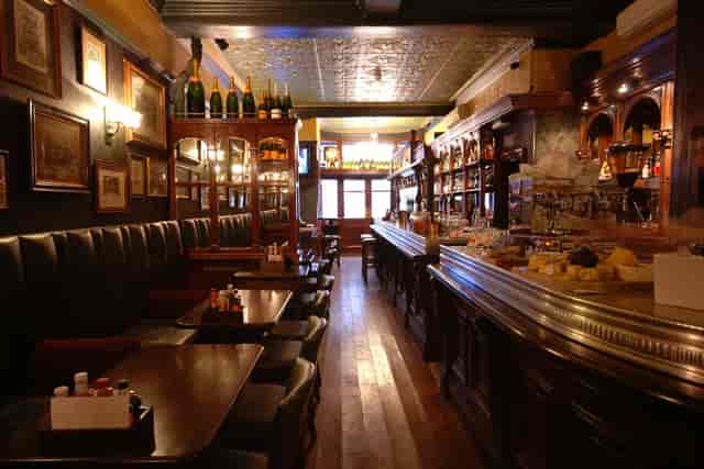 Fox & Anchor - image 2