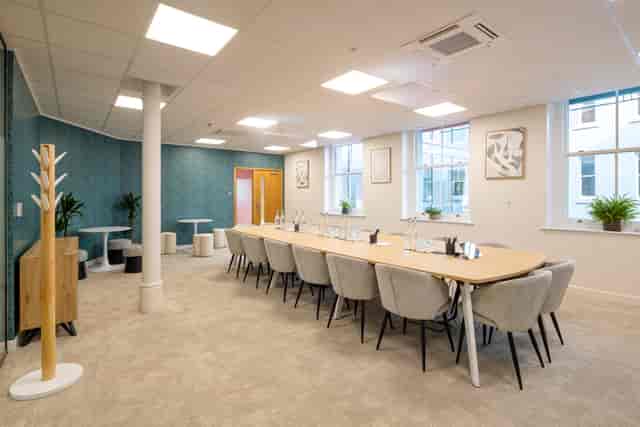 Alfred Place Office Space - image 2
