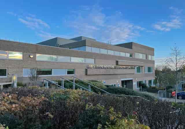 West Norwood Health and Leisure Centre - image 2