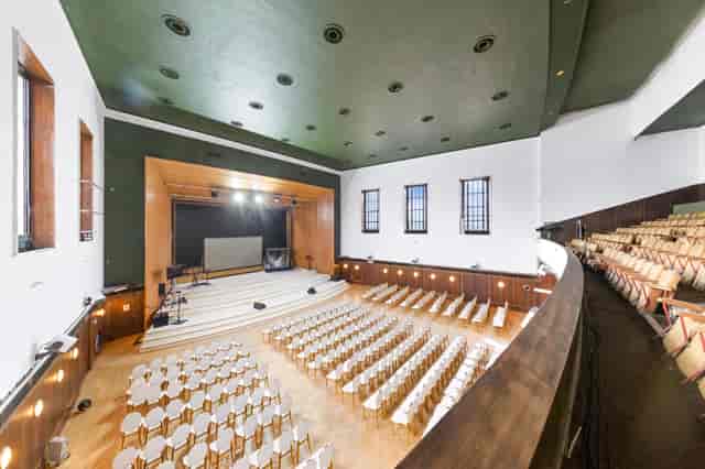 Greenwich Theatre - image 2