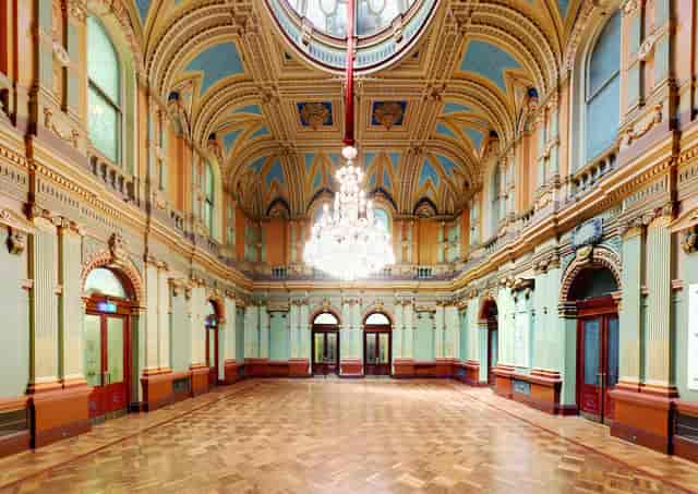 Sydney Town Hall - image 2