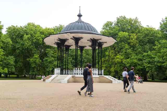 Southwark Park Bandstand - image 2