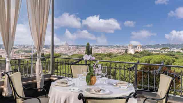 Hotel Splendide Royal Roma - image 2